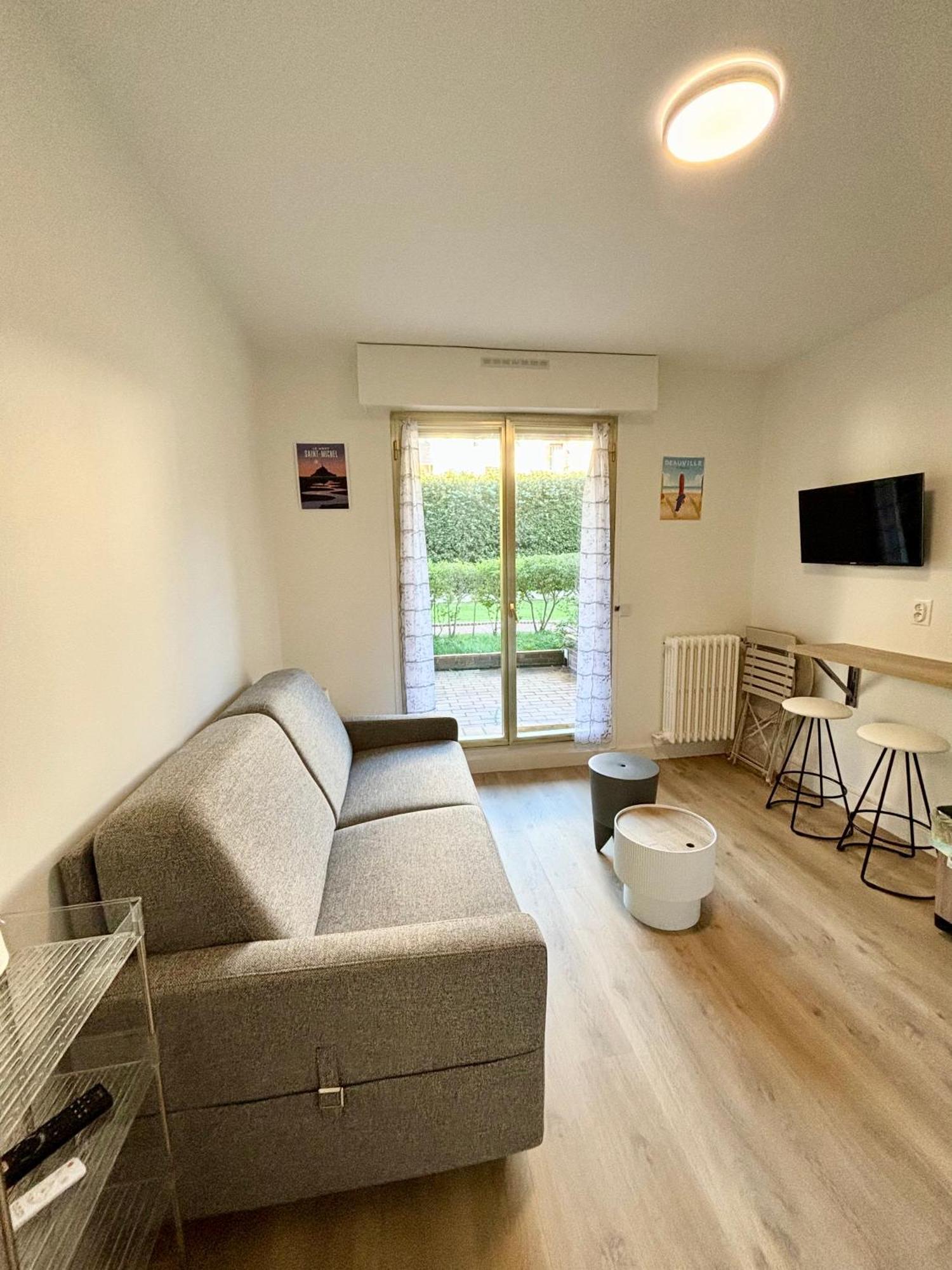 Studio En Rez De Jardin Deauville Centre Et Plage Extérieur photo